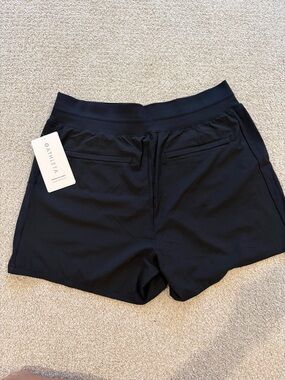 Athleta Black Brooklyn Shorts with Back Pocket Detail